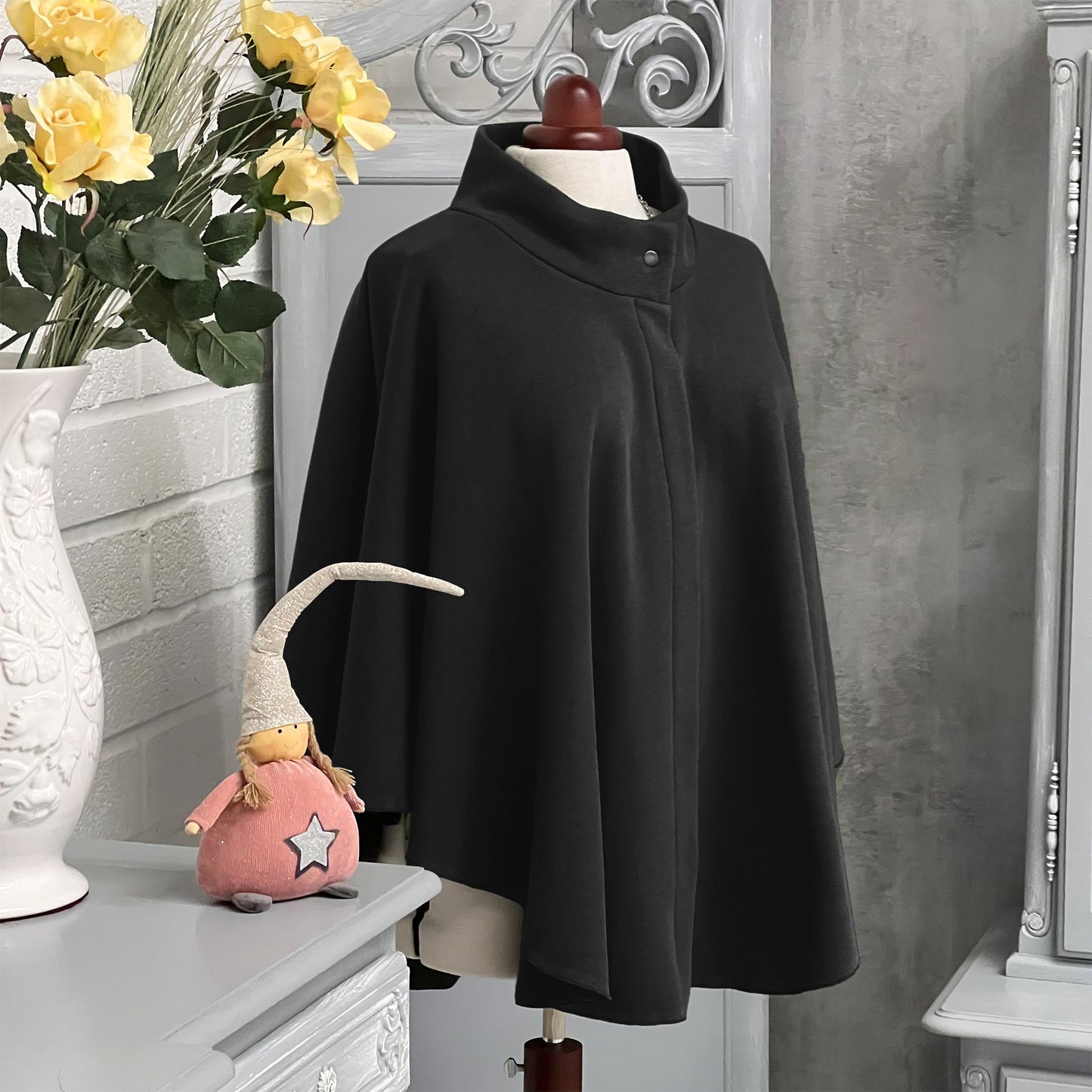 PLUS SIZE FLEECE WARM CAPE PONCHO [L1292_BLACK]